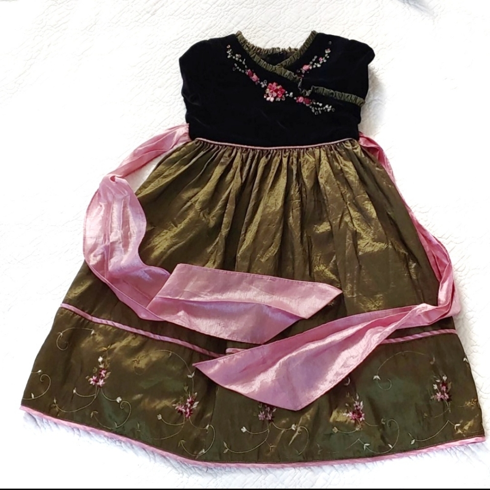 Jona Michelle Taffeta Floral Applique Party Dress